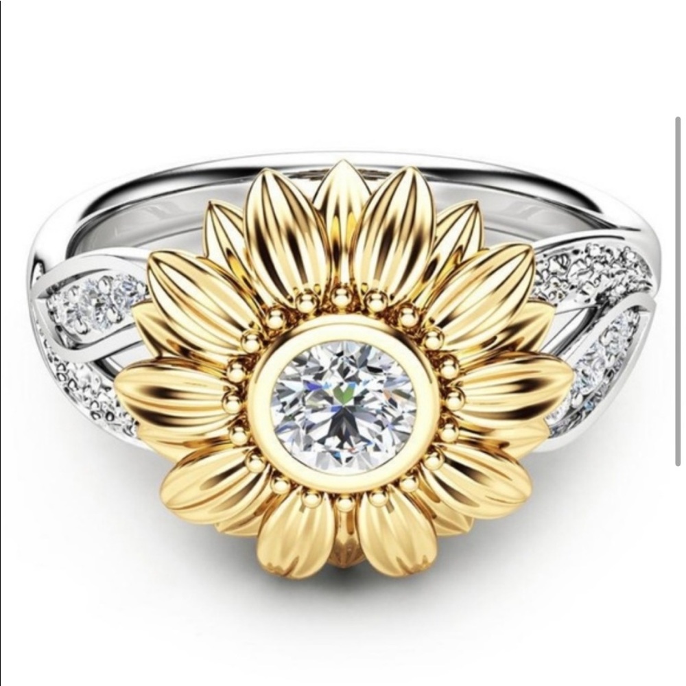 18k Sunflower Diamond Statement Ring - image 1
